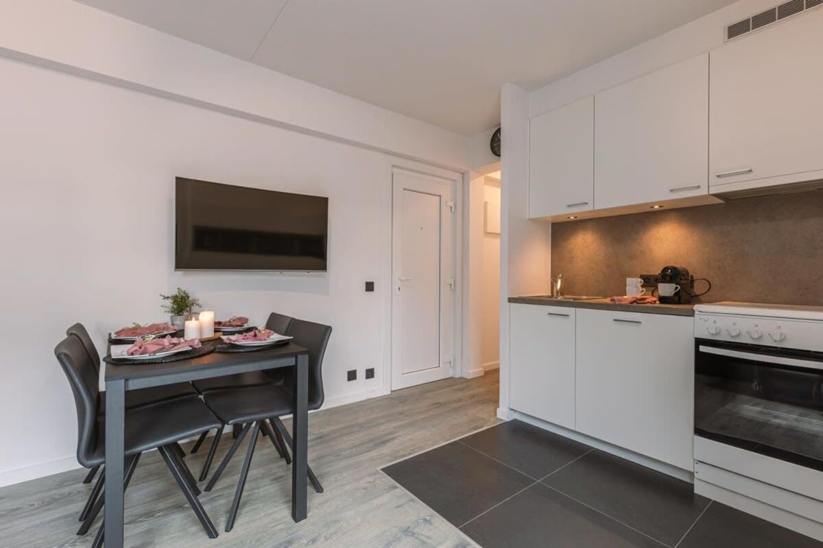 Huswell - Sunny Apartment In Knokke-Heist With Big Terrace Екстер'єр фото